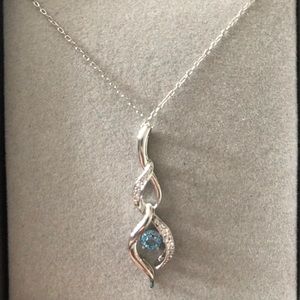 *NWOT* White Sapphire & Blue Topaz Necklace
